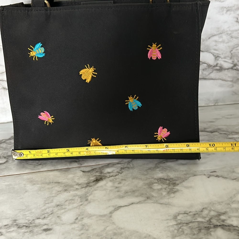 Tianni | vintage VTG bag with embroidered Bees bugs plastic faux bamboo handles - Picture 10 of 11